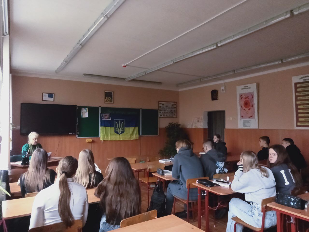 Захід Пам’яті, присвячений нашому випускнику, Захиснику України — Олександру Суханову, проведений учнями 9-А класу